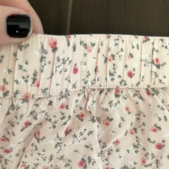 Abercrombie Kids Floral Skirt with Built in Shorts - Picture 6 of 6